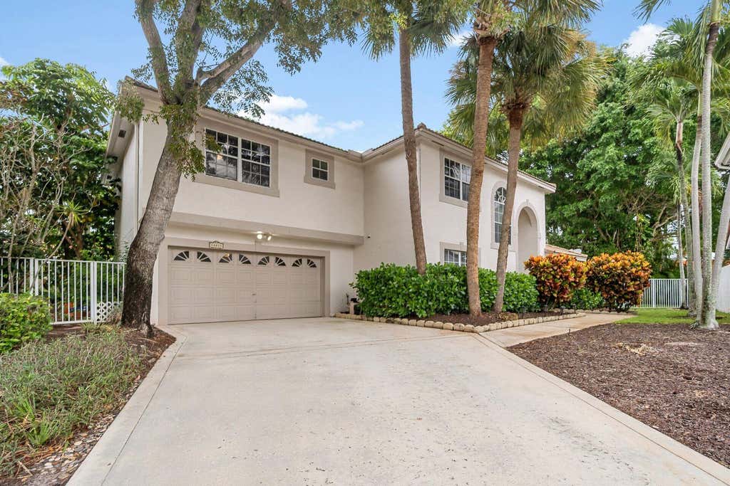 Photo of 10811 BEXLEY Boulevard, Boca Raton, FL 33428 (MLS # B26061665)