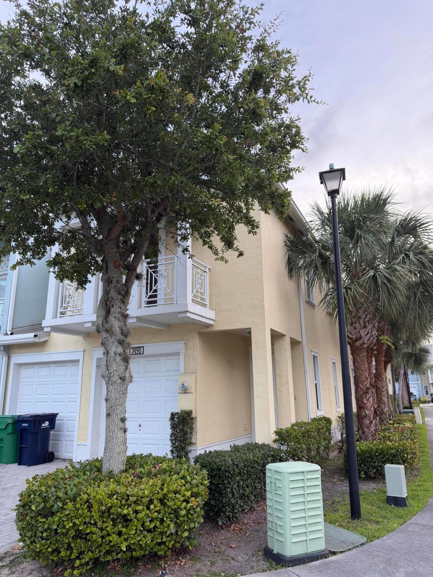 7490 NW 115th Court, Doral FL 33178