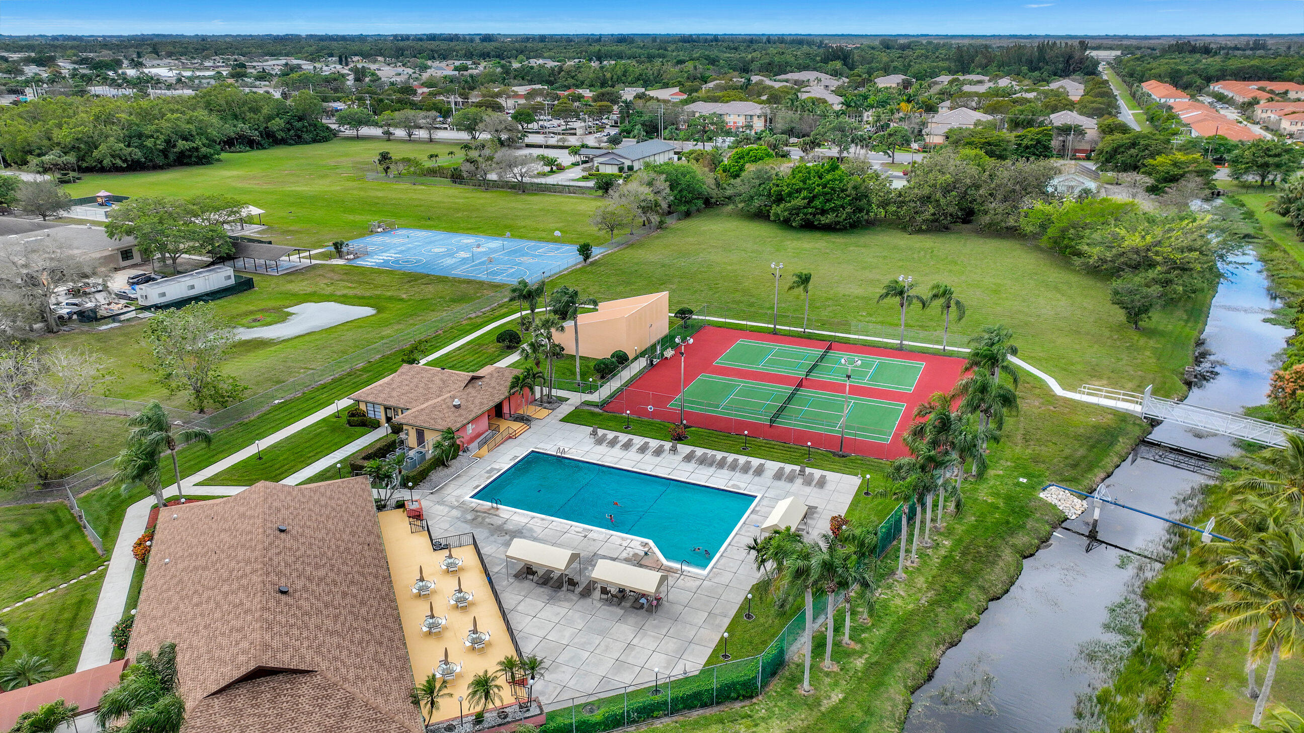 LAKESIDE GREEN 2 - Residential