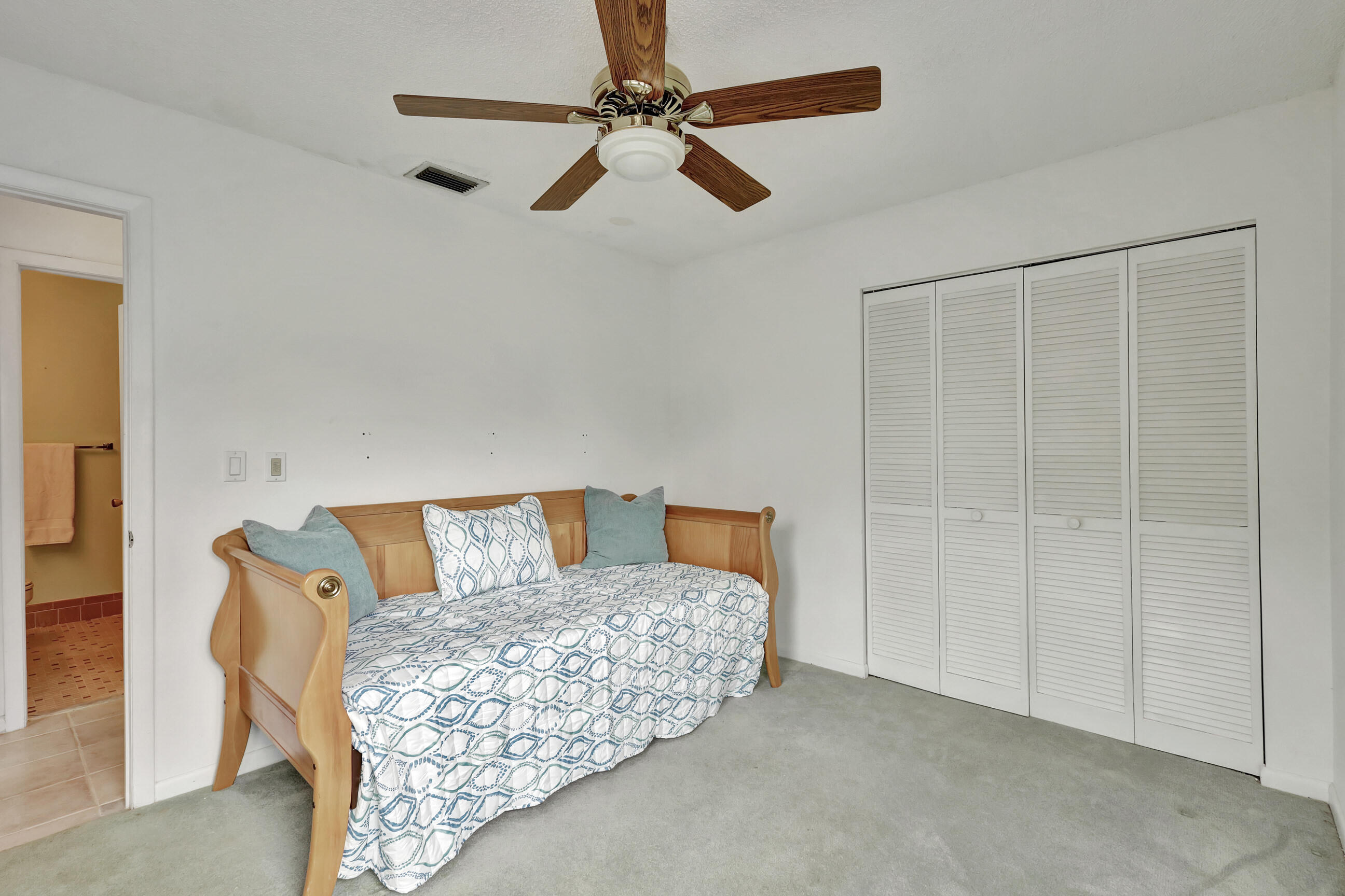 LAKESIDE GREEN 2 - Residential