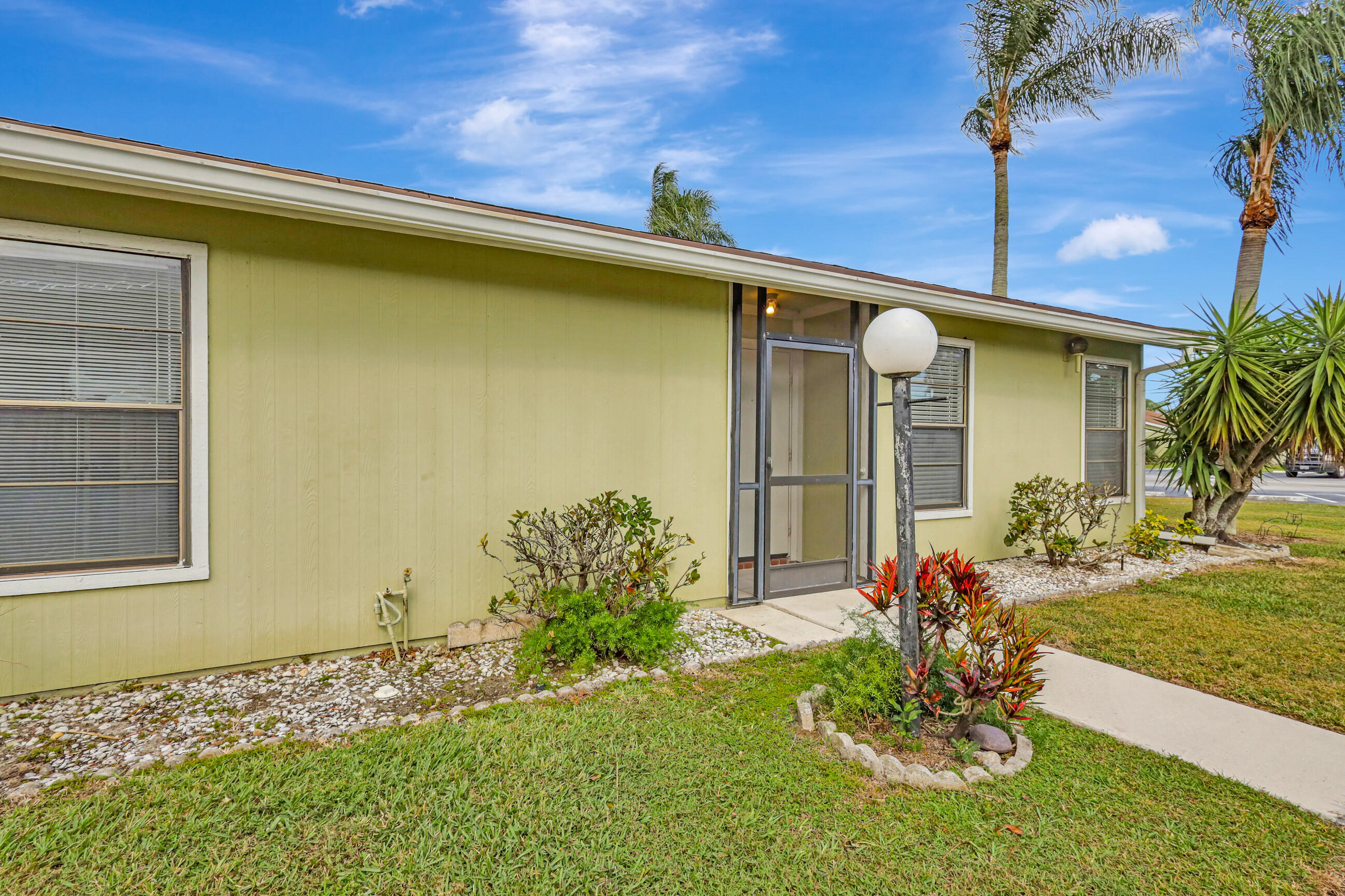 LAKESIDE GREEN 2 - Residential