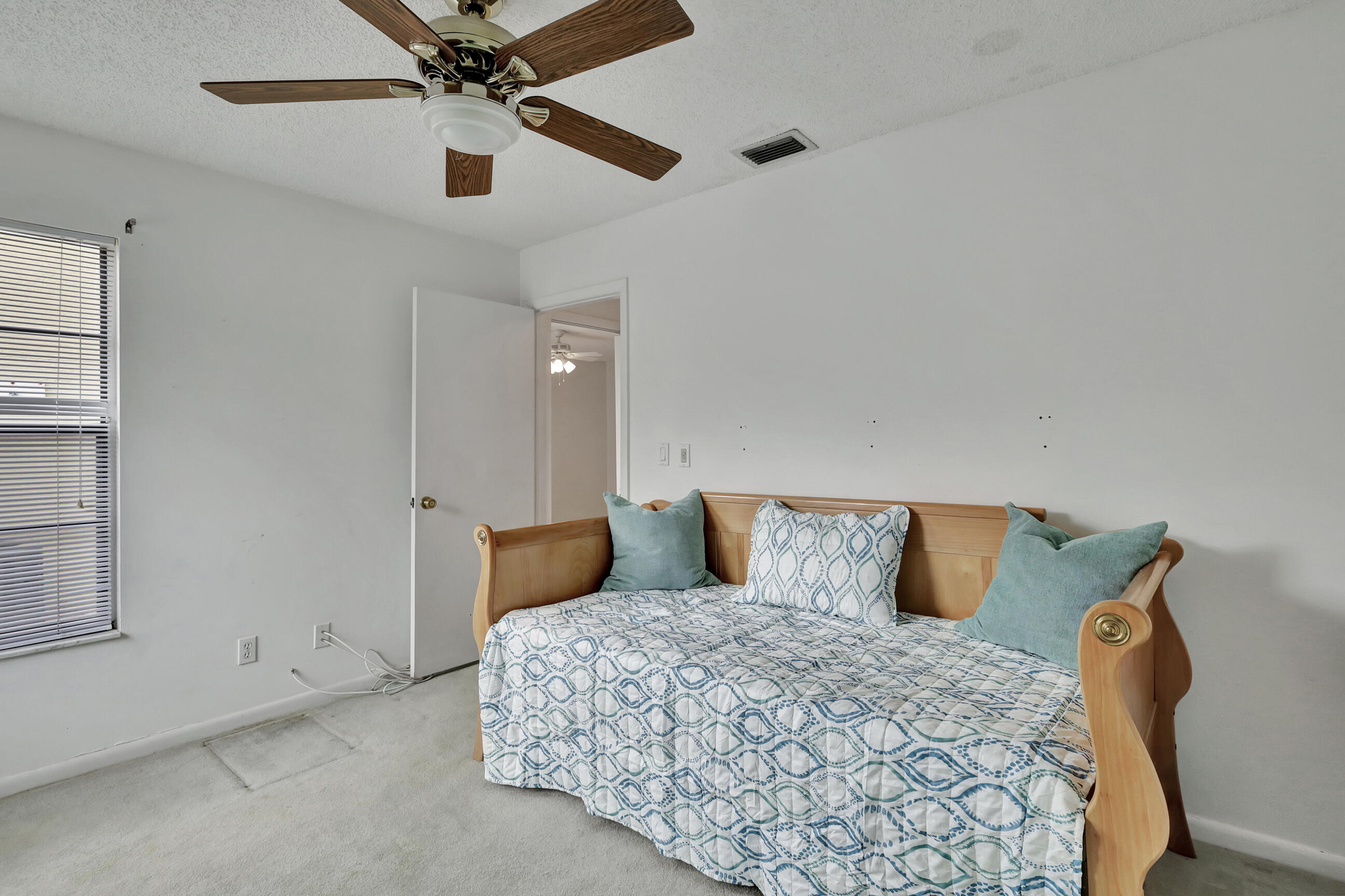 LAKESIDE GREEN 2 - Residential