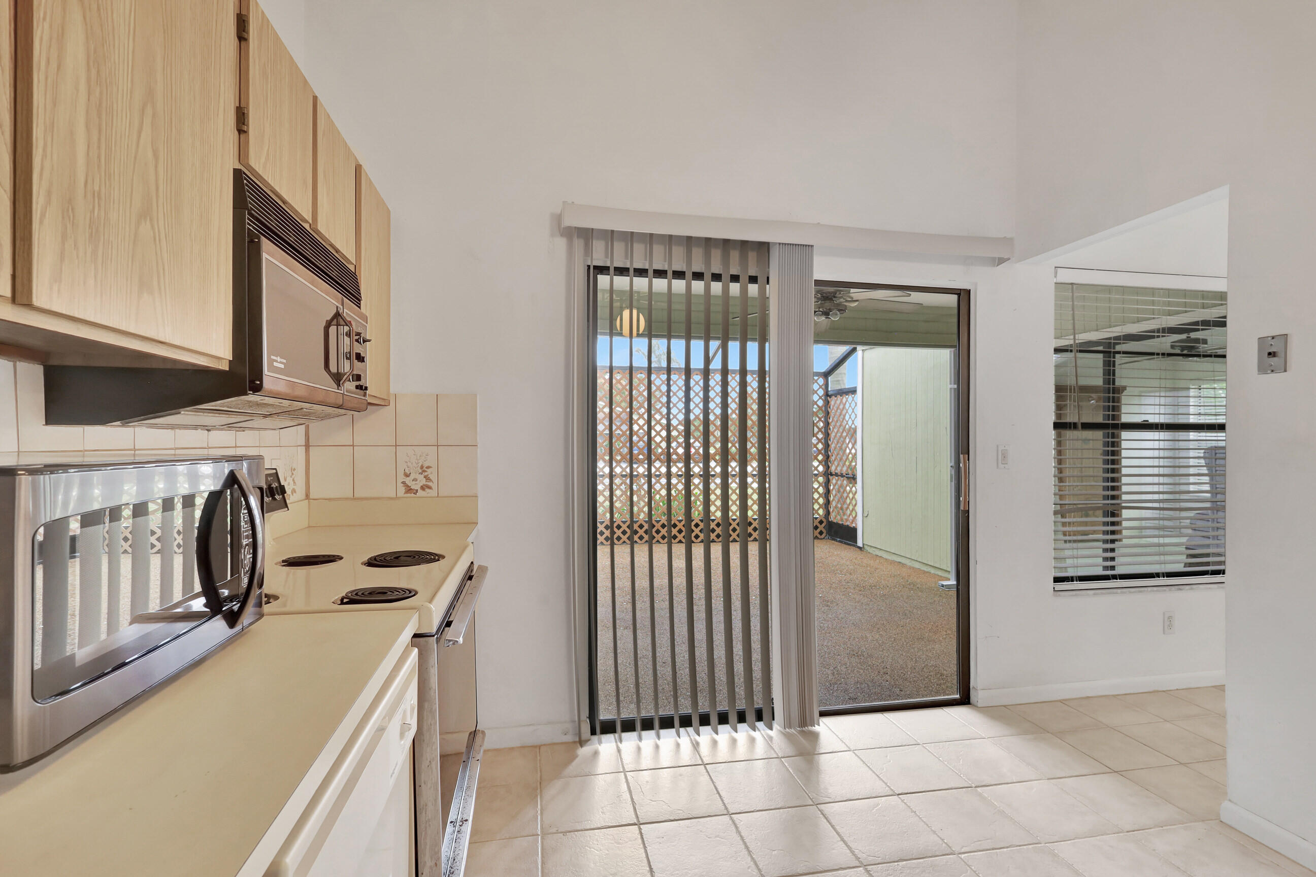 LAKESIDE GREEN 2 - Residential