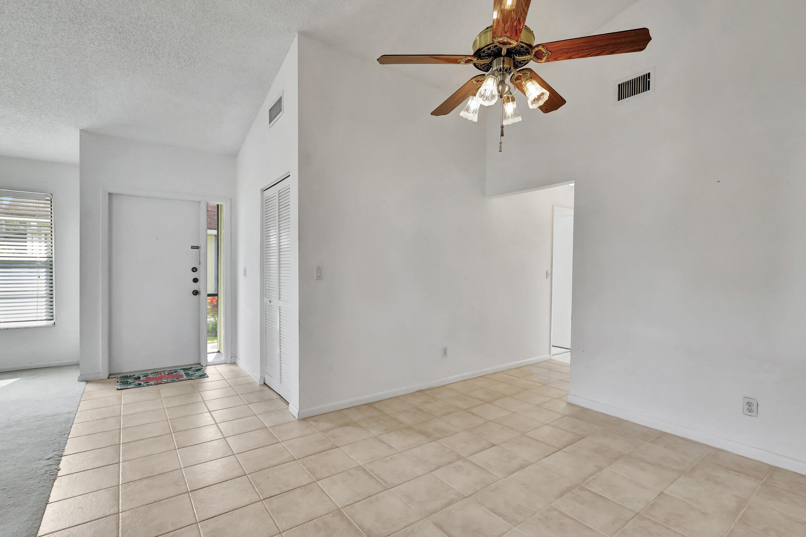 LAKESIDE GREEN 2 - Residential