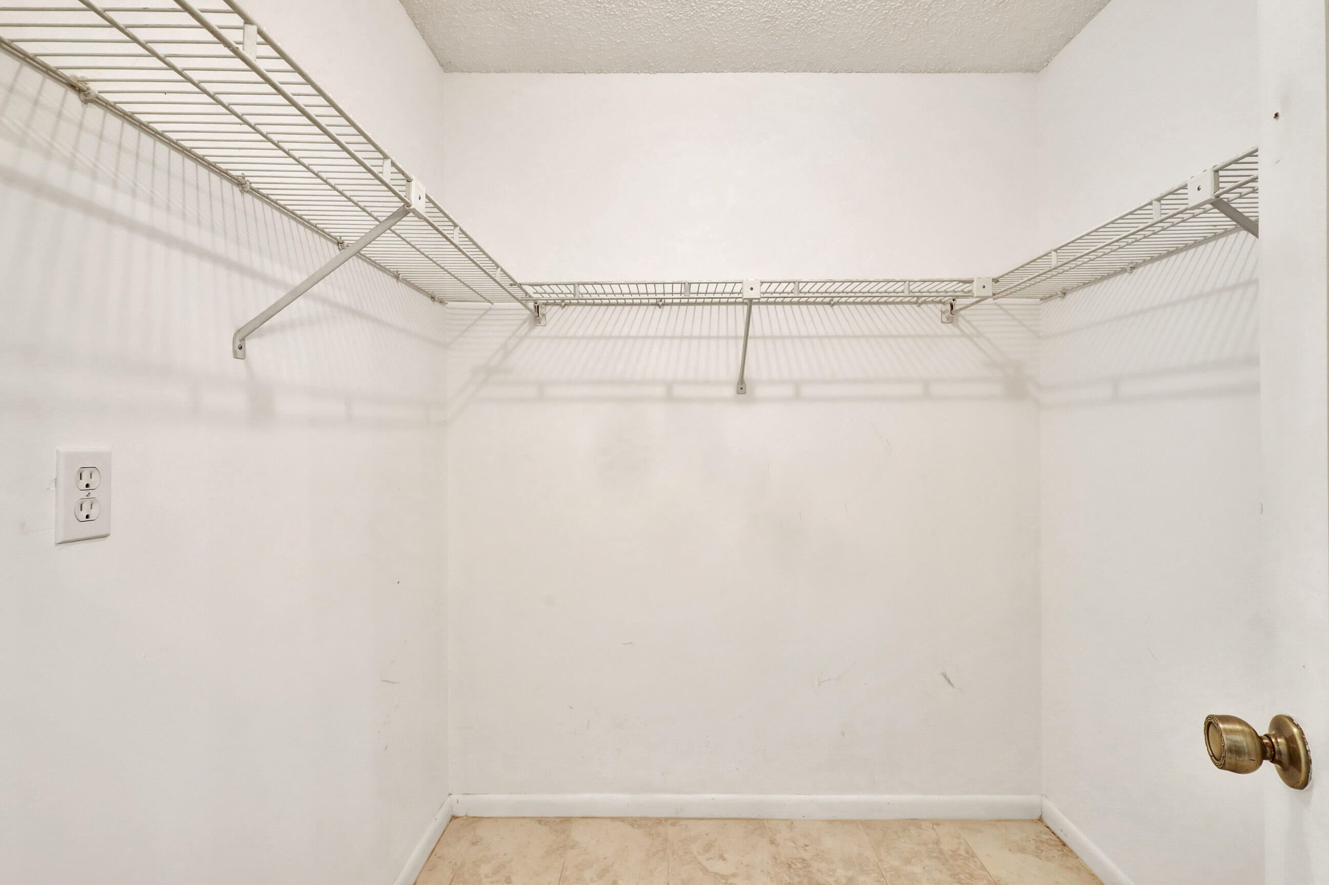 LAKESIDE GREEN 2 - Residential