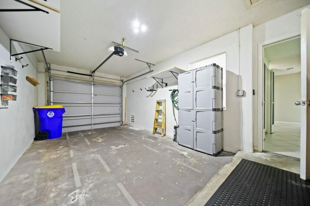 EGRET POND - Residential Lease