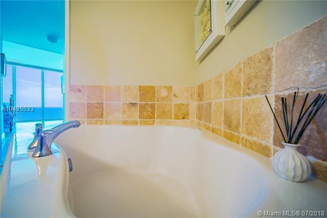 LA PERLA CONDO - Residential Lease