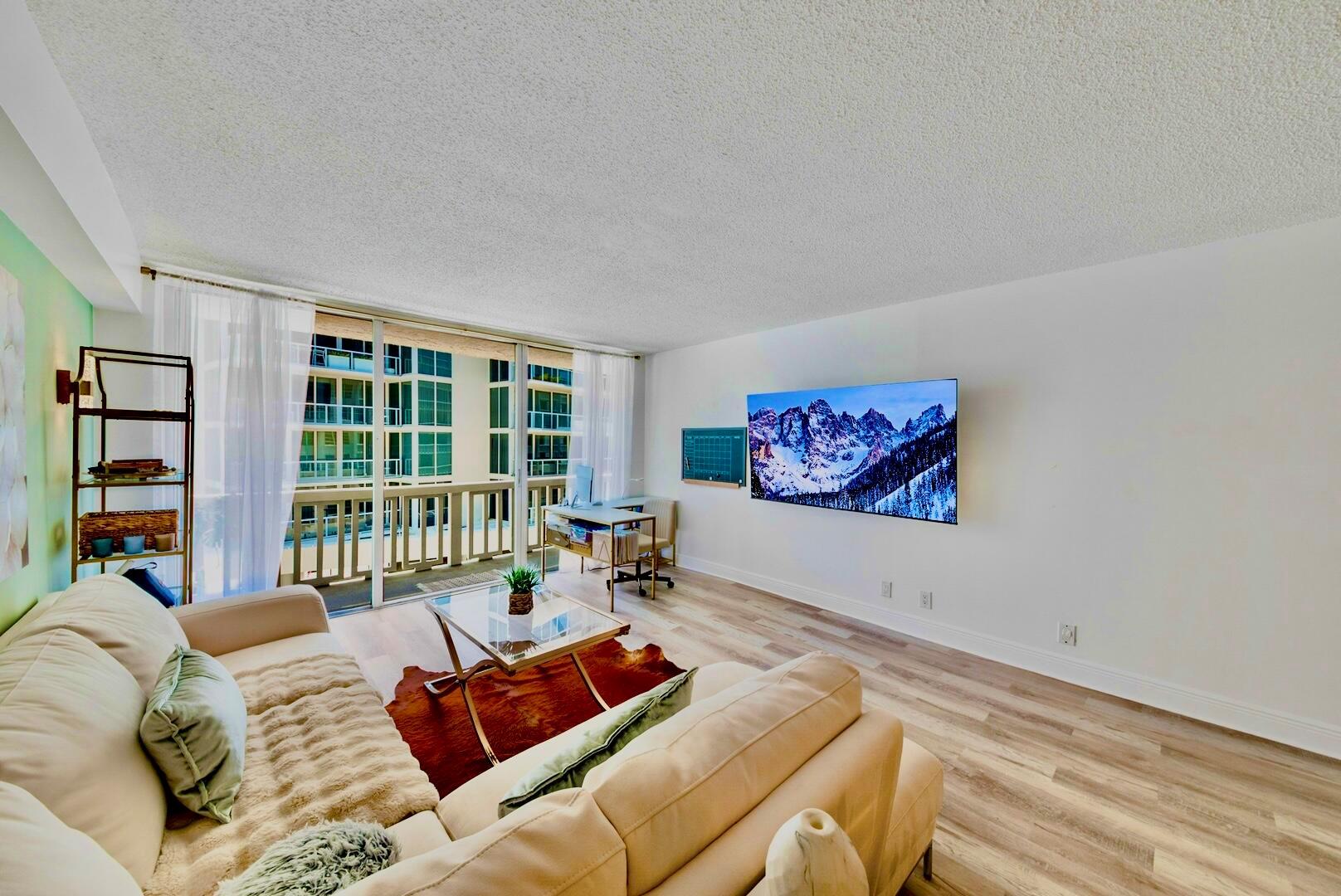 TUSCANY OF PALM BEACH - Residential