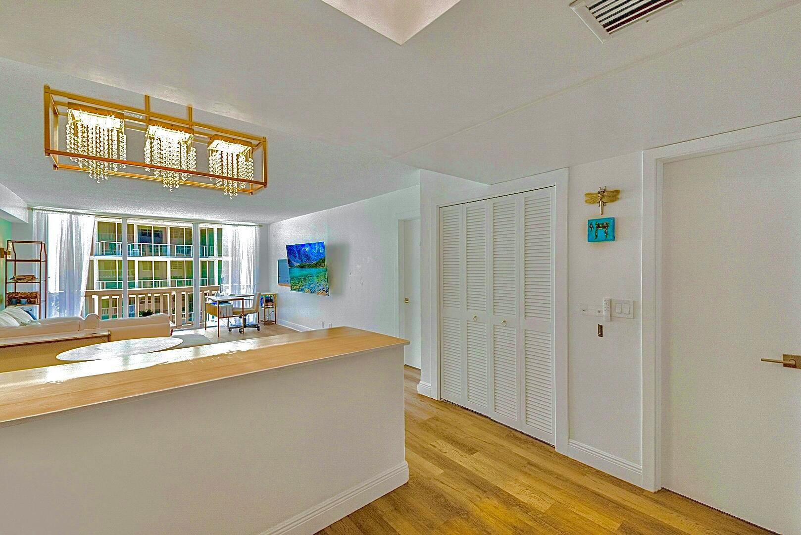 TUSCANY OF PALM BEACH - Residential