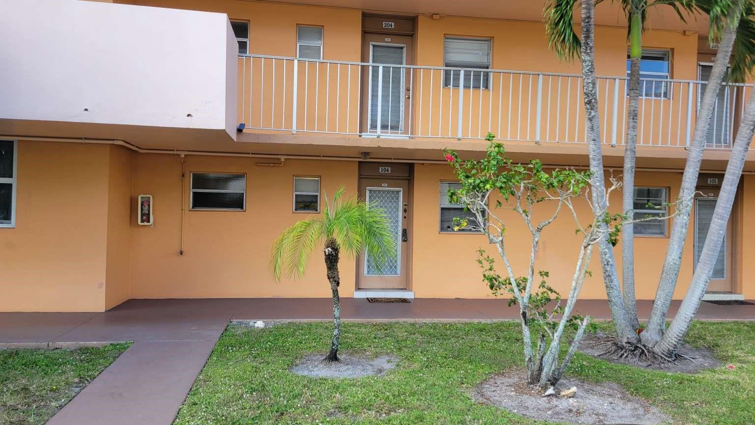 Well-maintained first-floor unit in the highly sought-after Lauderdale Oaks 55+ community. This 1-bedroom, 1.5-bath condo offers a bright, open layout with a large Florida room—perfect for relaxing or entertaining. Kitchen includes updated stove and dishwasher. Though some finishes are original, the unit is clean and move-in ready. Residents enjoy resort-style amenities: 3 pools, spa, tennis, pickleball, bocce, shuffleboard, and a vibrant recreation center featuring billiards (pool tables), table tennis, a library, fitness center, yoga, art workshops, bingo, and regular social events. A shared grill area and beautifully maintained courtyard provide great outdoor space, and mango trees in the backyard are available for all residents to enjoy.