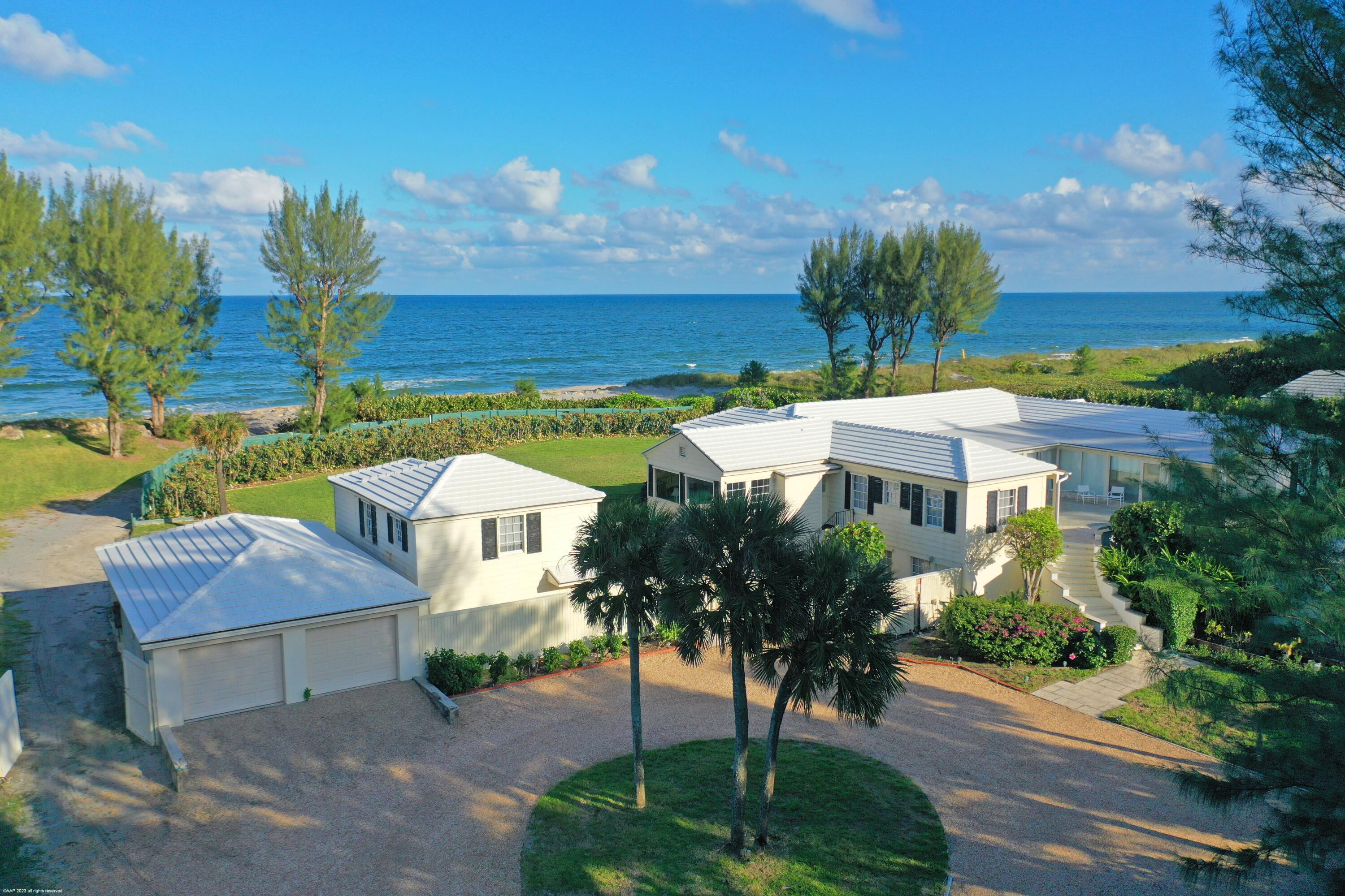 JUPITER ISLAND - Land