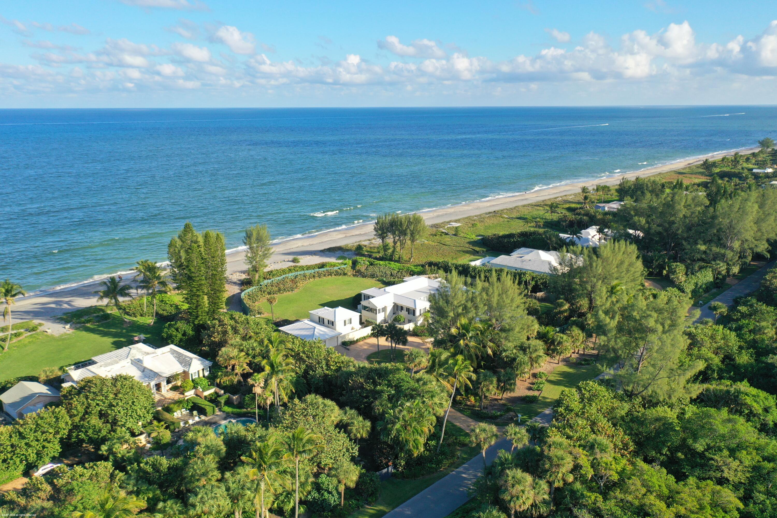 JUPITER ISLAND - Land