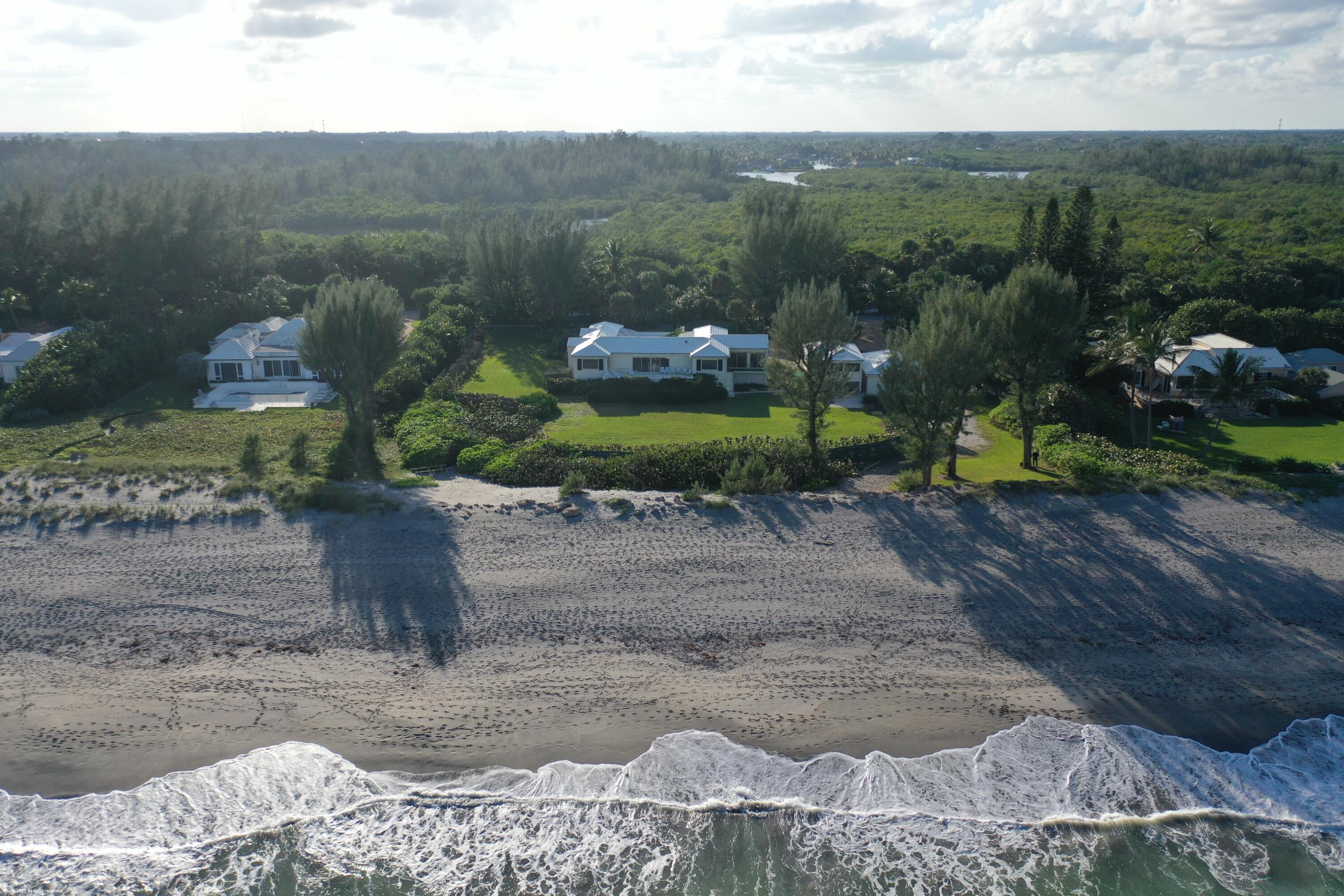 JUPITER ISLAND - Land