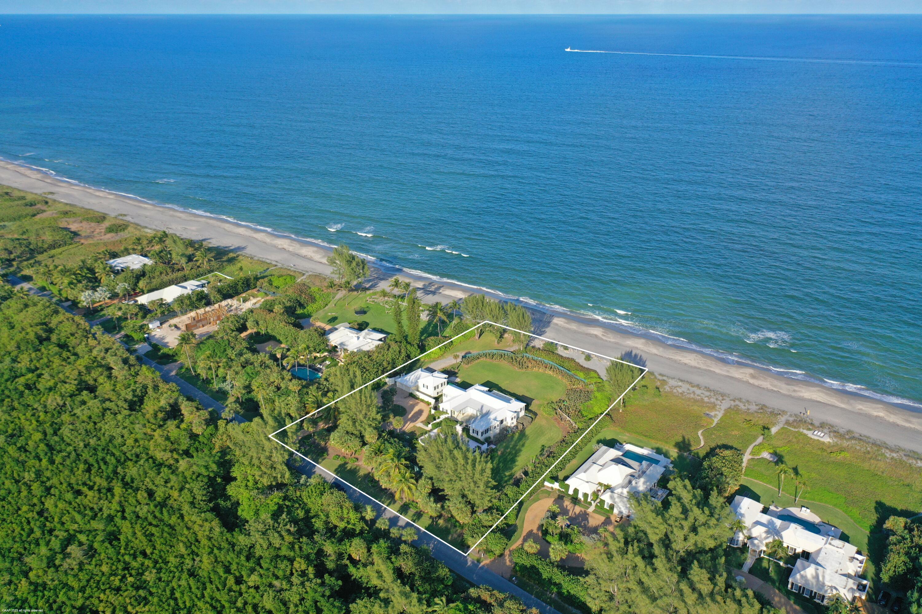 JUPITER ISLAND - Land