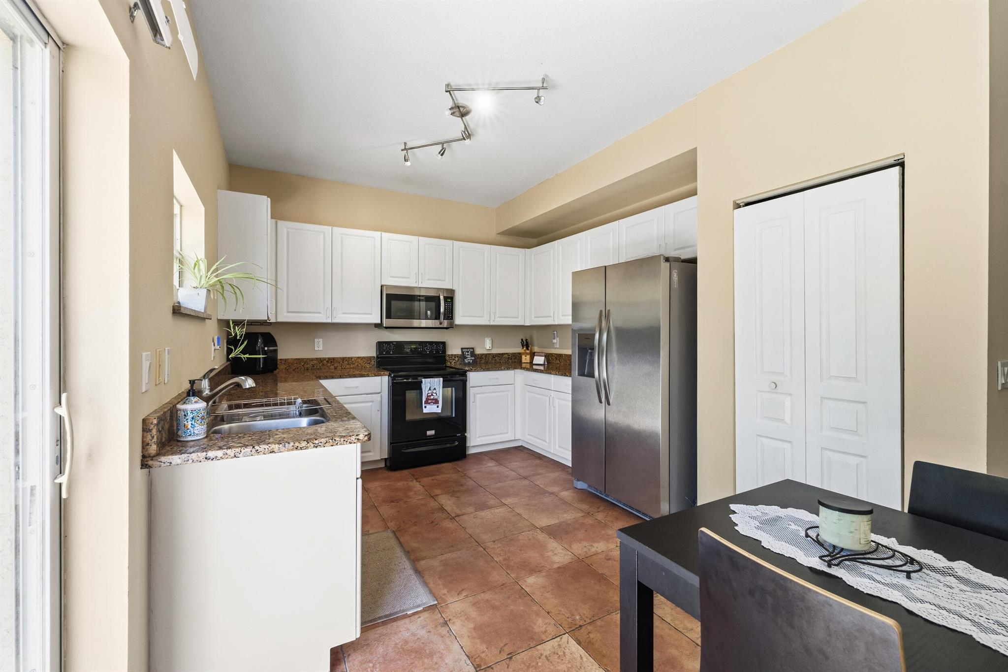 RIVER PLACE ON THE ST LUC - Residential