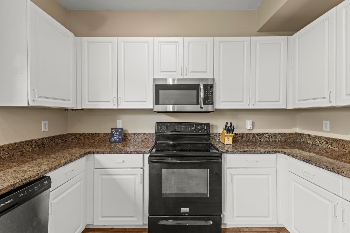 RIVER PLACE ON THE ST LUC - Residential