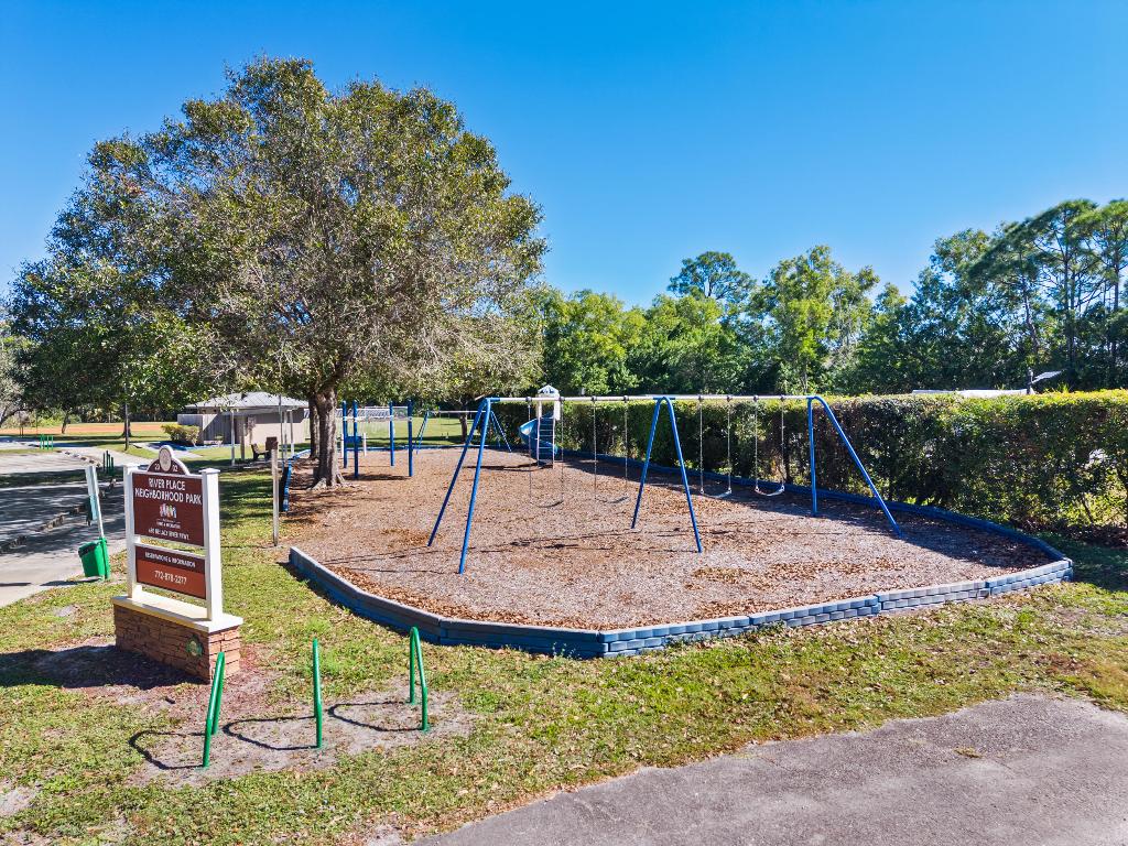 RIVER PLACE ON THE ST LUCIE NO 5 - Residential