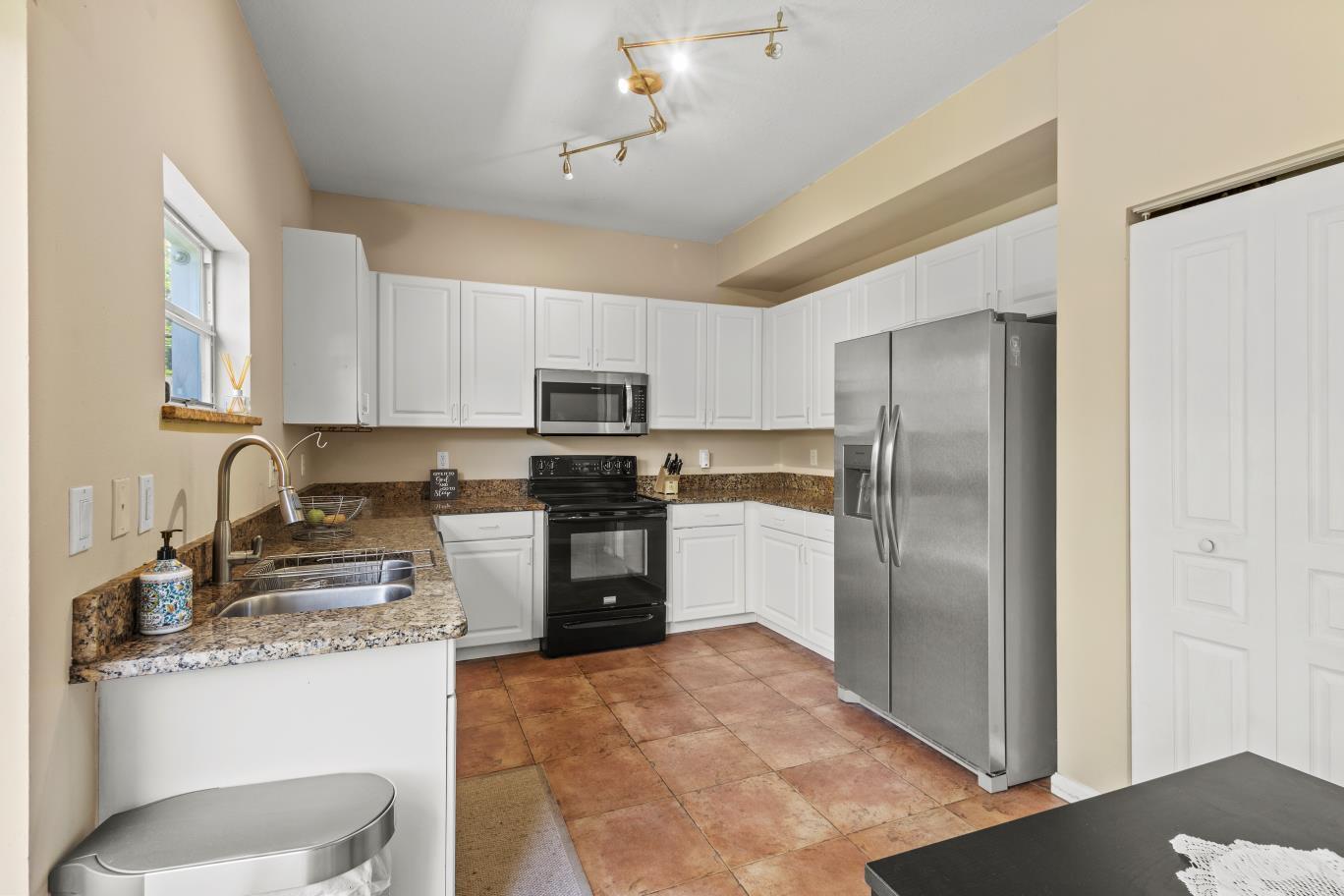 RIVER PLACE ON THE ST LUC - Residential