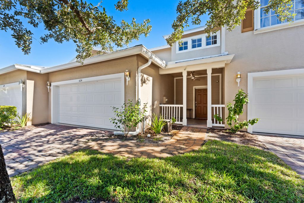 Photo of 624 NE Bent Paddle Lane, Port Saint Lucie, FL 34983 (MLS # R11100807)