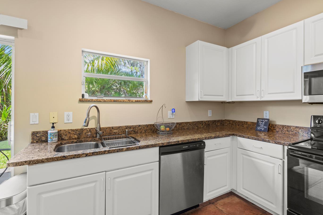 RIVER PLACE ON THE ST LUC - Residential