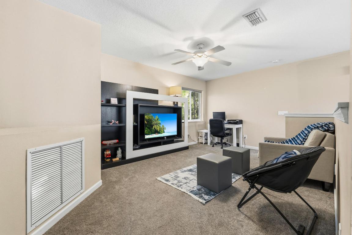 RIVER PLACE ON THE ST LUCIE NO 5 - Residential