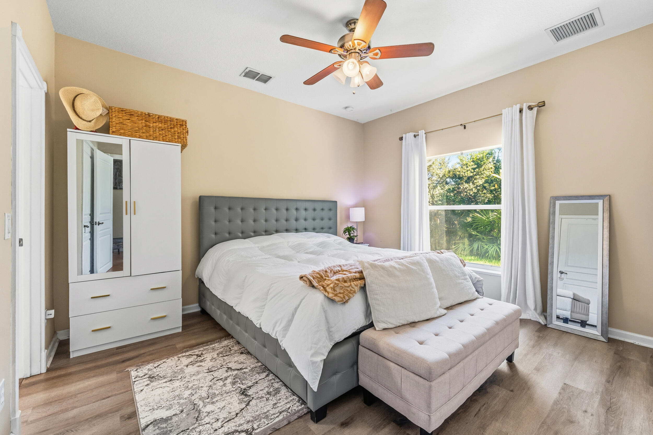 RIVER PLACE ON THE ST LUCIE NO 5 - Residential