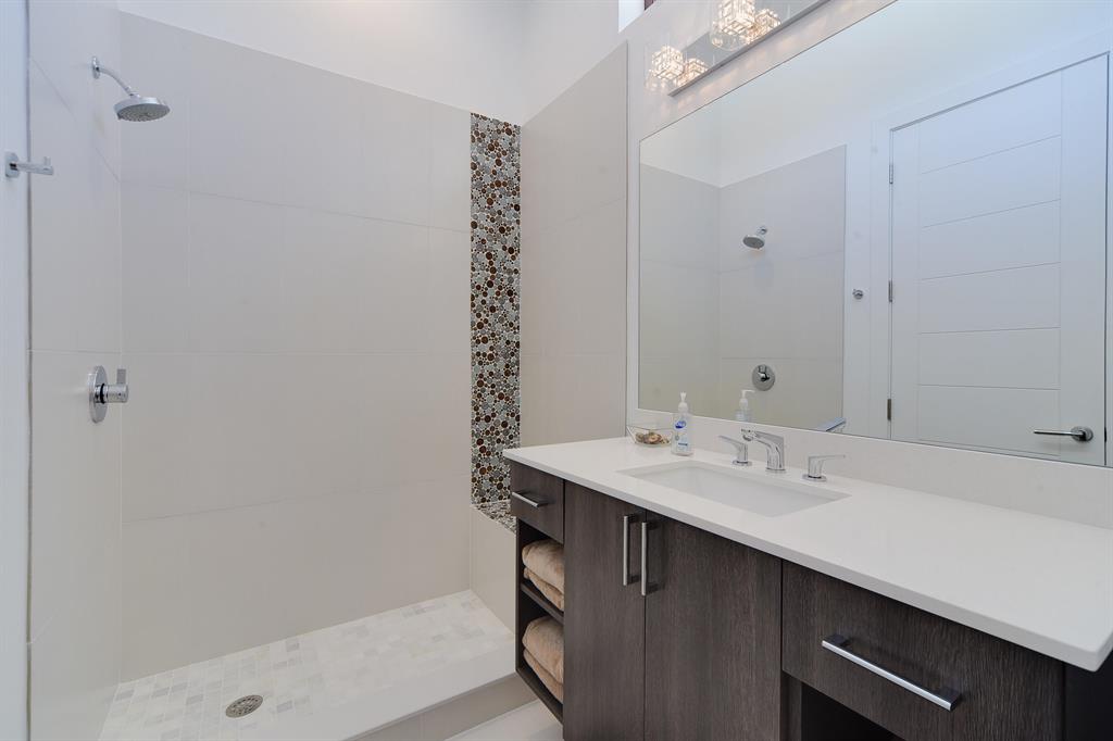 Palm Trail - Residential