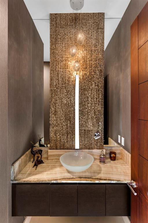 Palm Trail - Residential