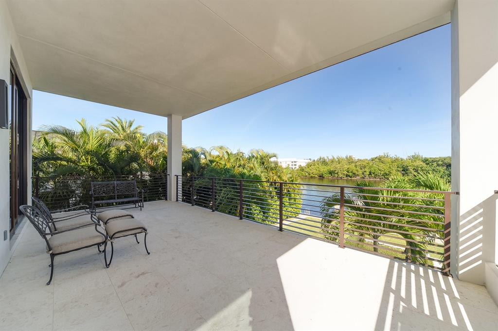 Palm Trail - Residential