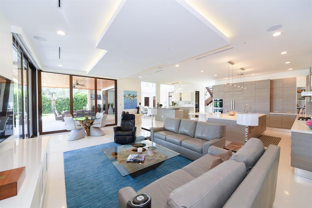 Palm Trail - Residential