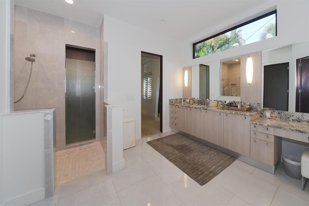 Palm Trail - Residential