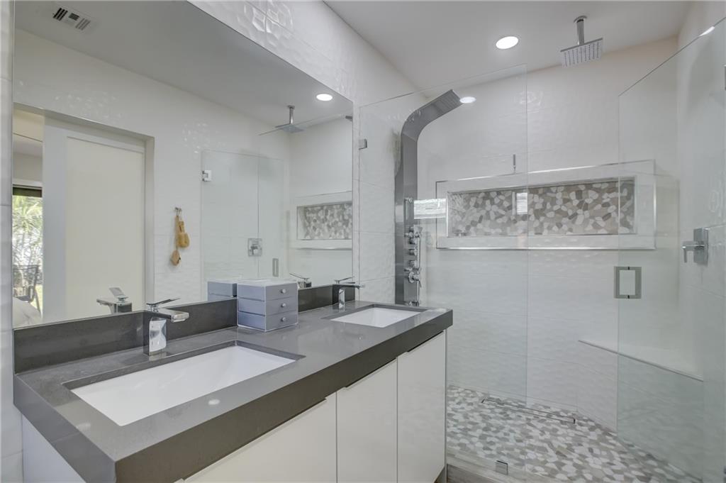 Cypress Point 28-16 B - Residential