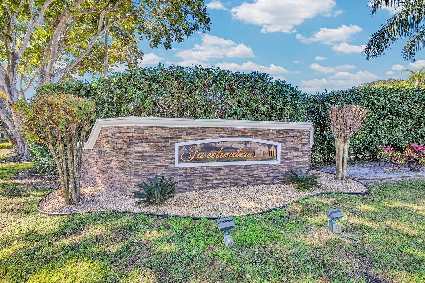 11001 Lakemore Lane C