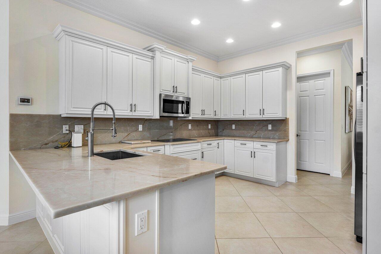 CANYON SPRINGS - Residential