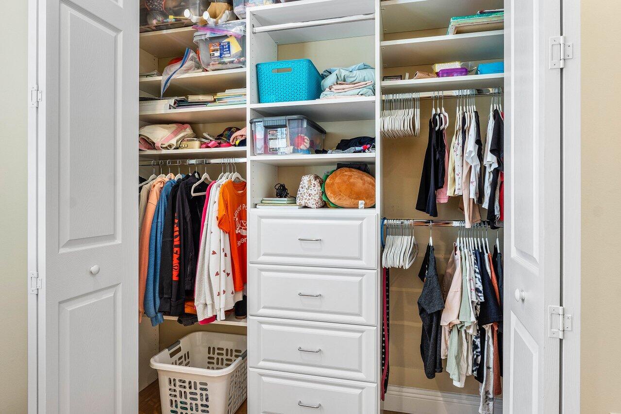 CANYON SPRINGS - Residential