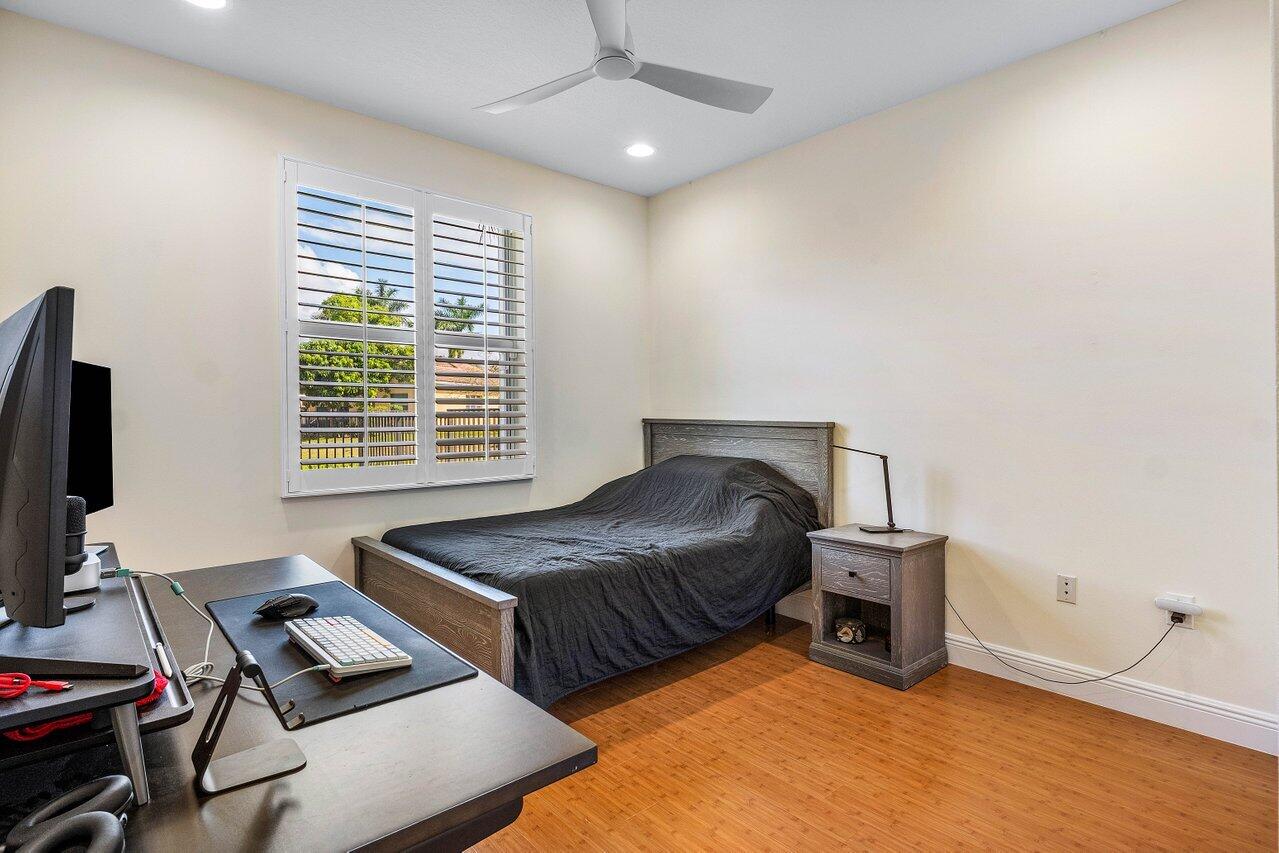 CANYON SPRINGS - Residential