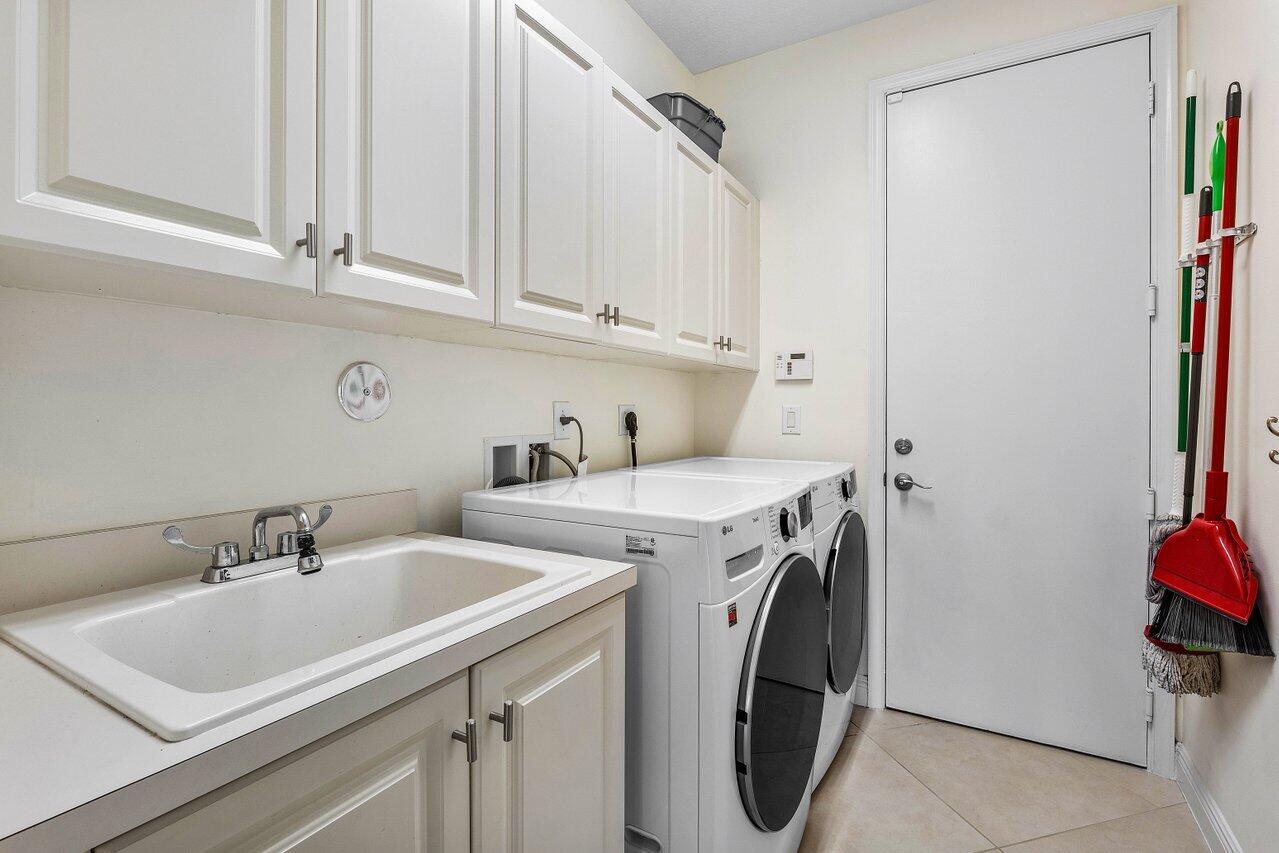 CANYON SPRINGS - Residential