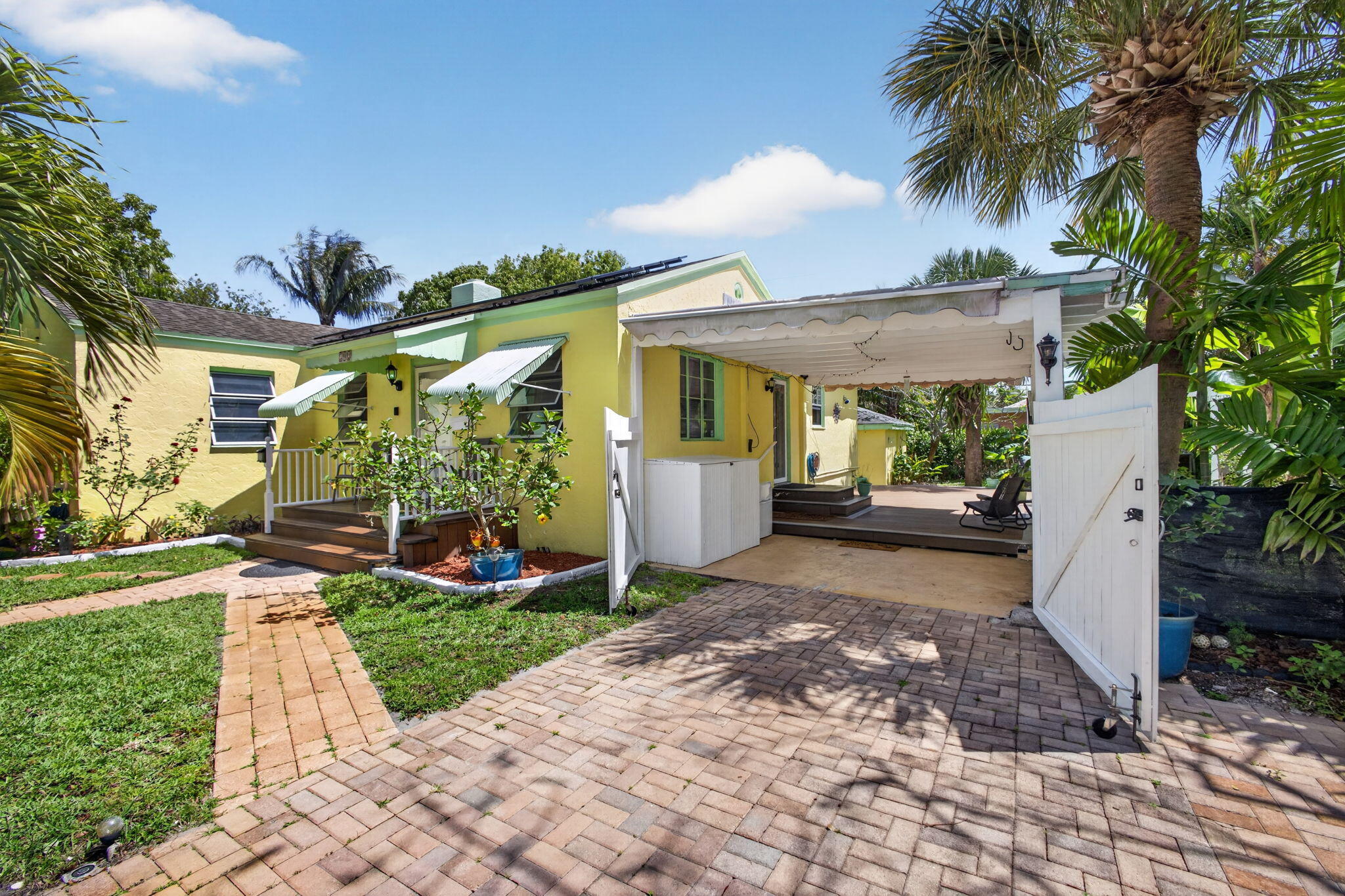 NORTH PALM BCH 1 - Residential