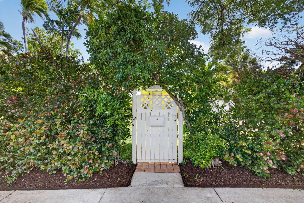 Photo of 502 49th Street, West Palm Beach, FL 33407 (MLS # B26019247)