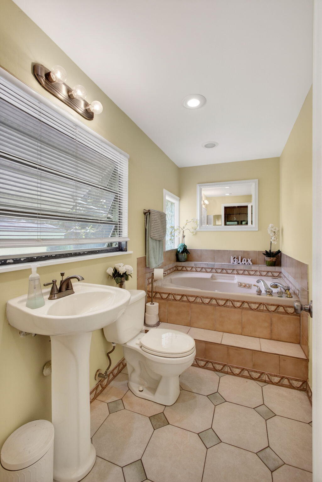 NORTH PALM BCH 1 - Residential