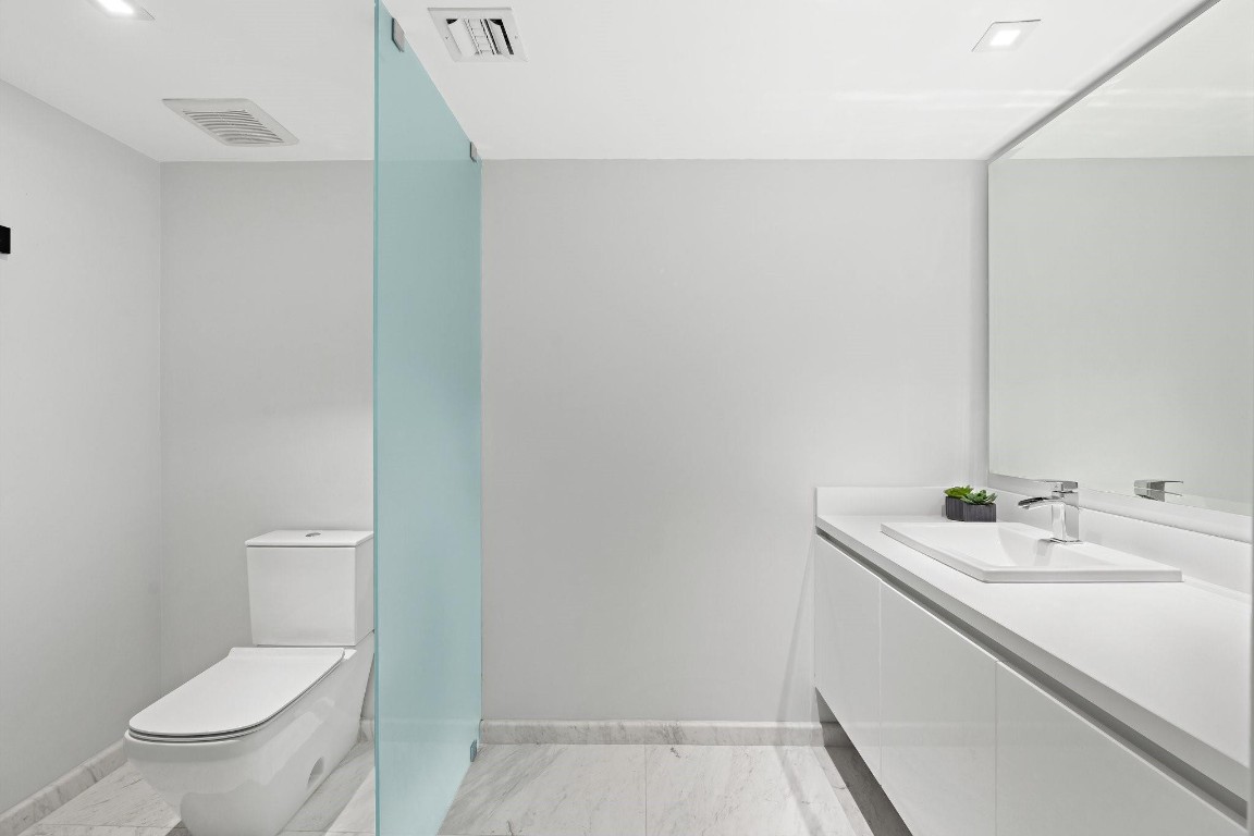 Paramount - Residential