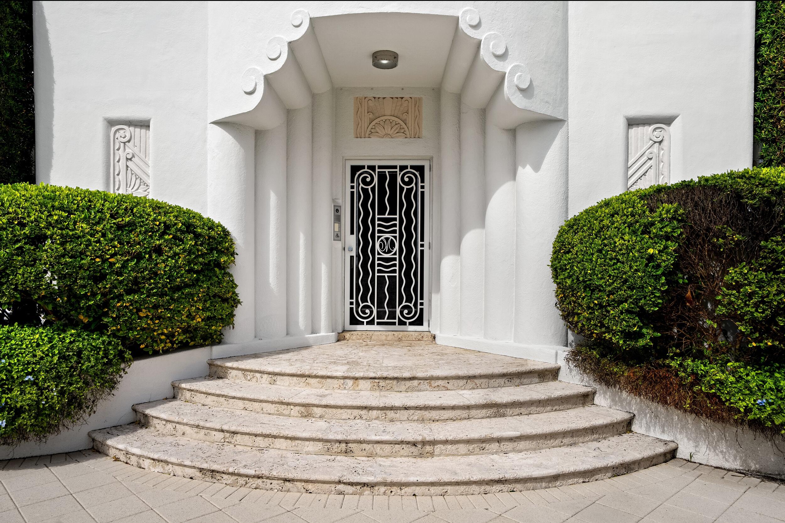 2631 S Flagler Drive