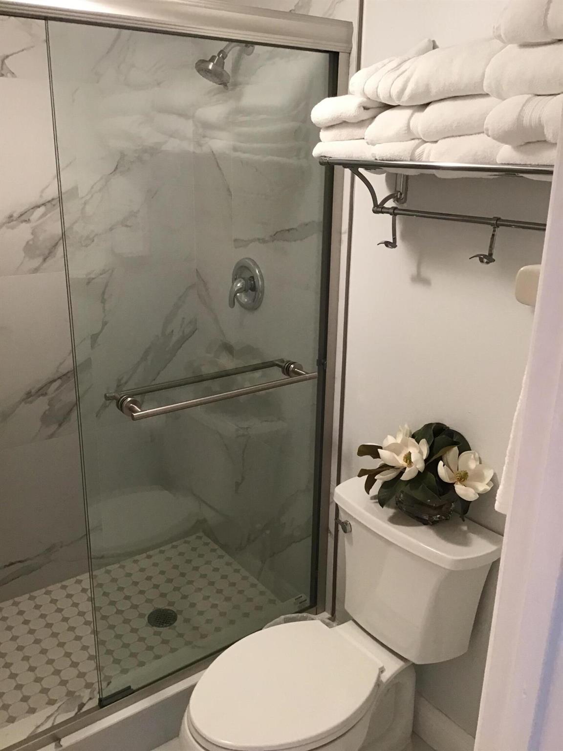 LAVERS DELRAY RACQUET CLU - Residential Lease