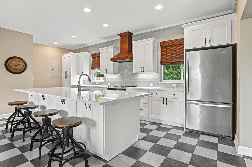 Photo of 510 Saunders Street, Sebastian, FL 32958 (MLS # R11082709)