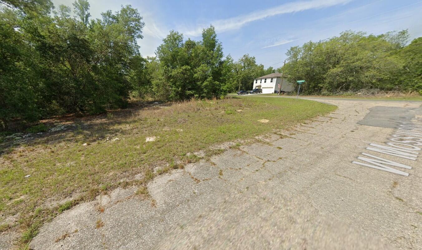 1425 W Mosswood Lane