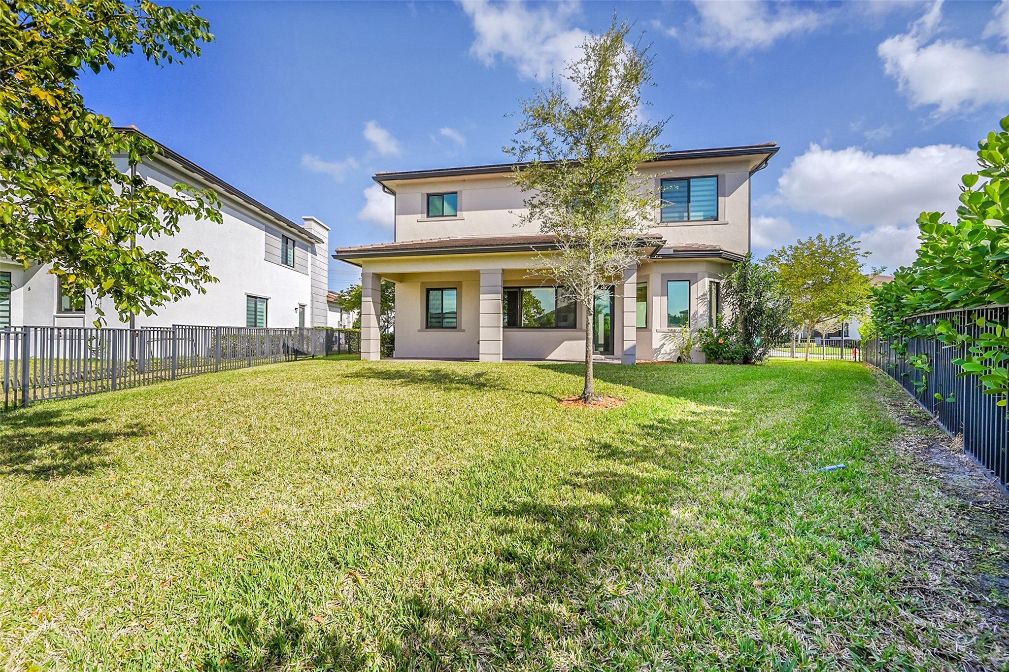 Triple H Ranch 182-111 B - Residential Lease