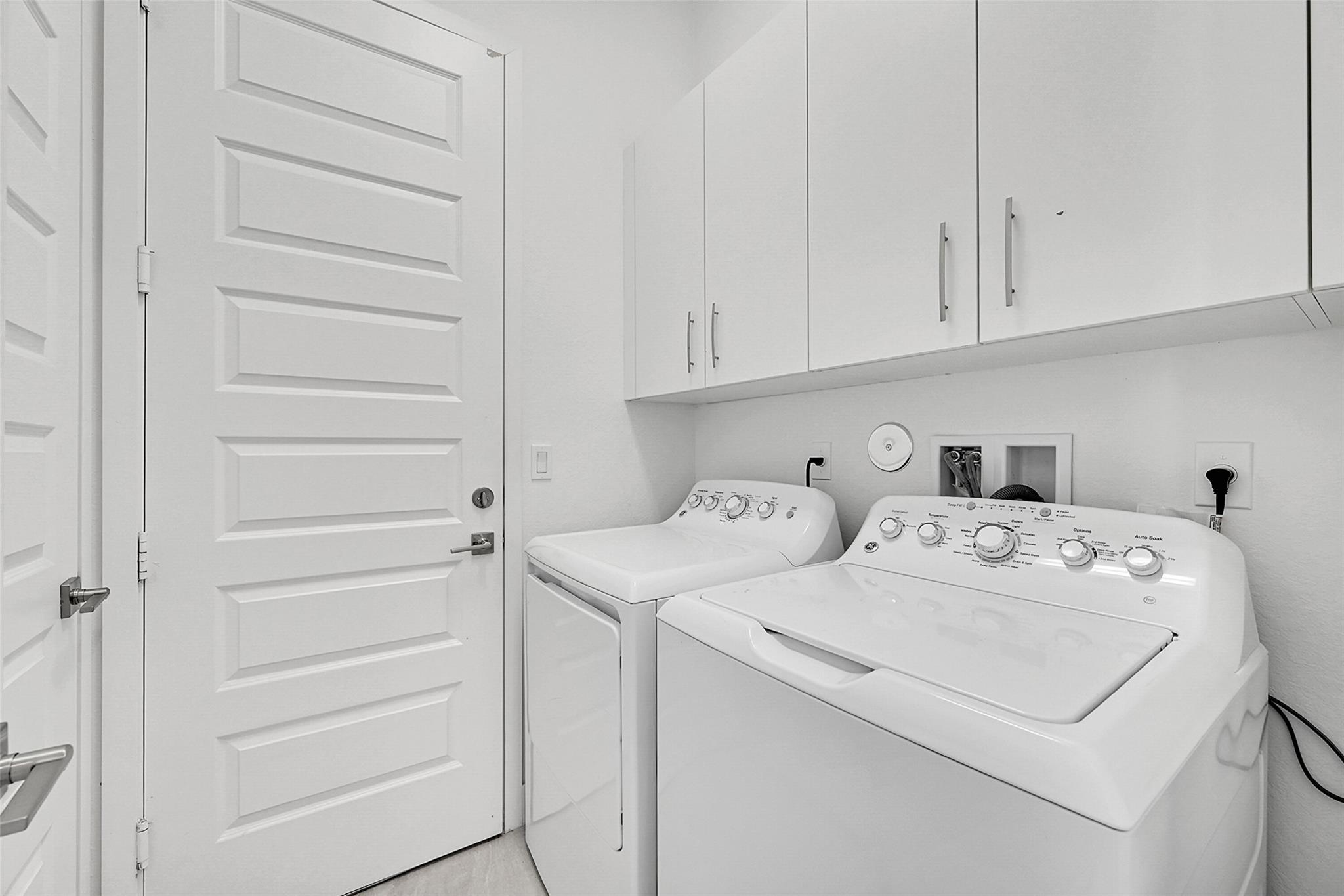 Triple H Ranch 182-111 B - Residential Lease