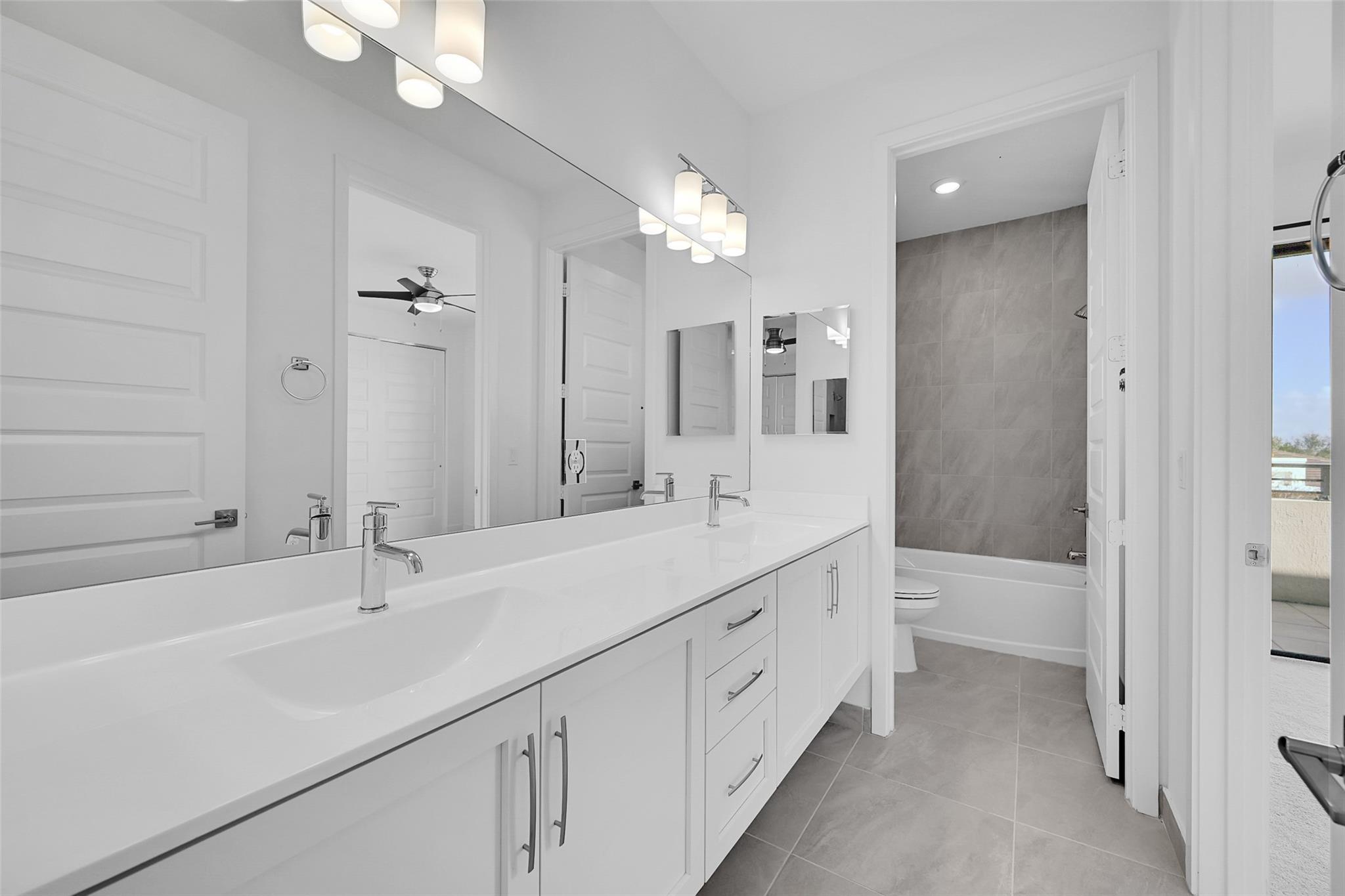 Triple H Ranch 182-111 B - Residential Lease