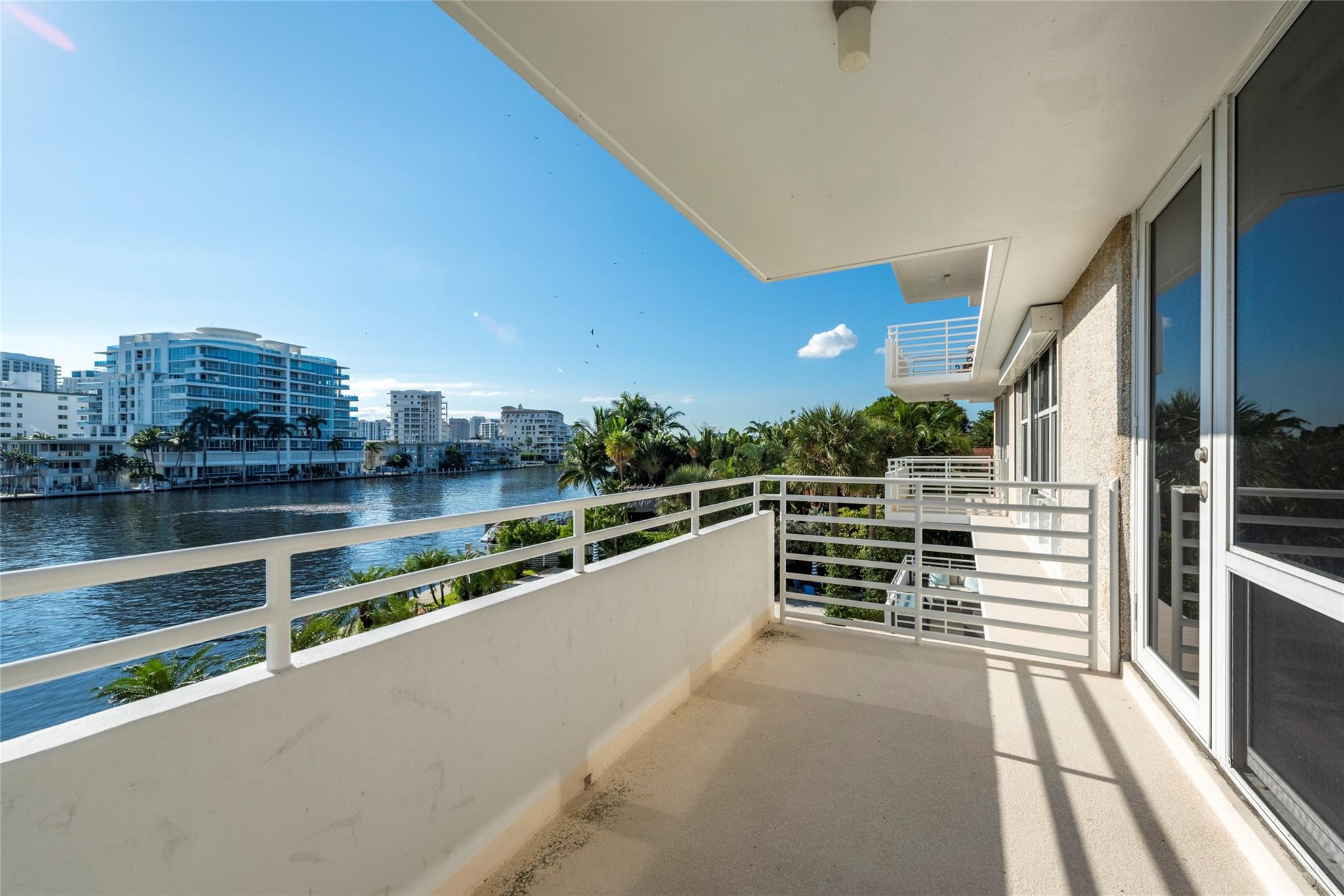 SUNRISE TOWER - Residential