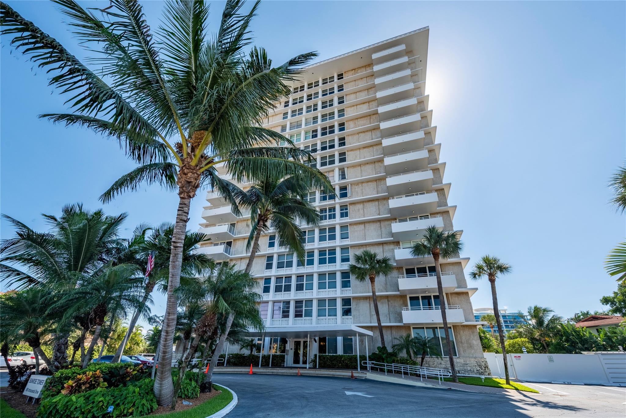 SUNRISE TOWER - Residential